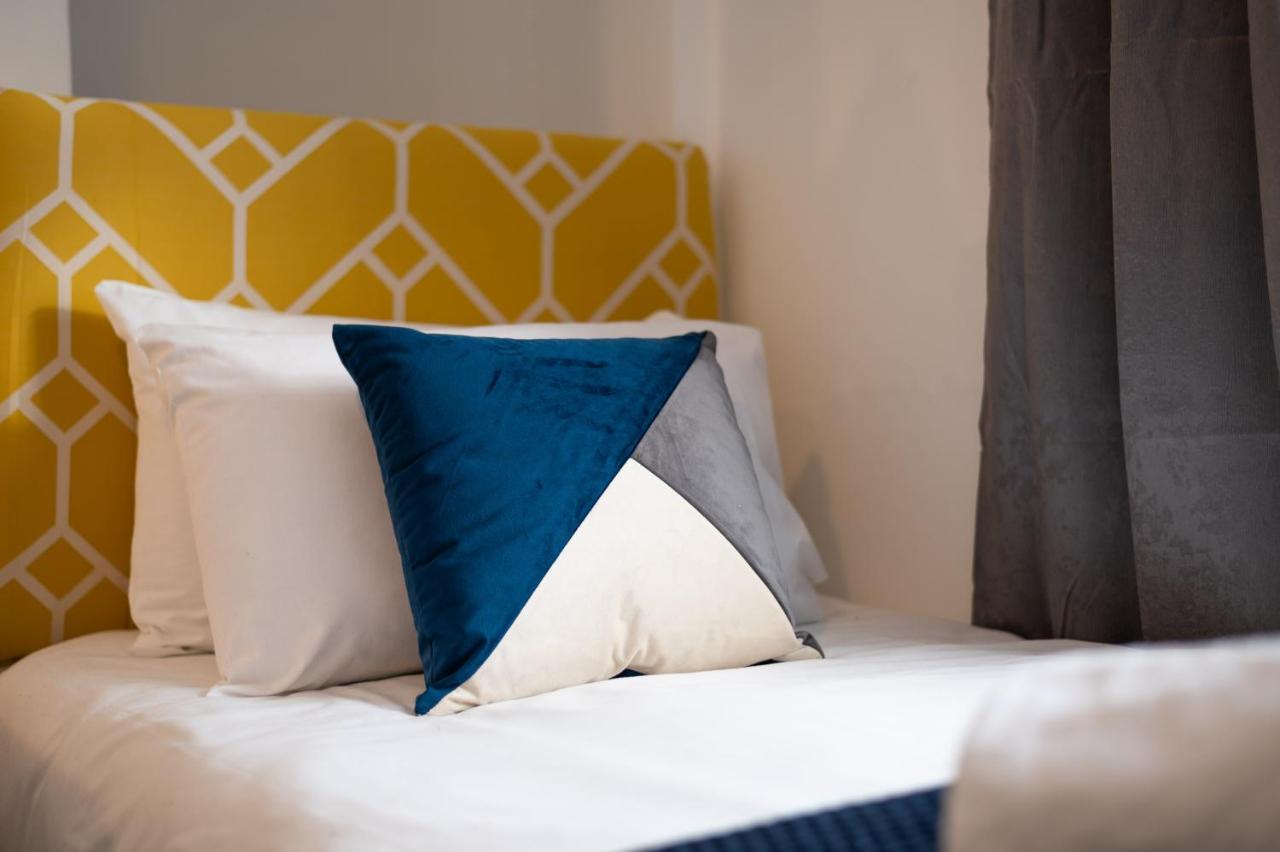 City Centre, Parking, Smart Tv'S In All Rooms Swansea Kültér fotó