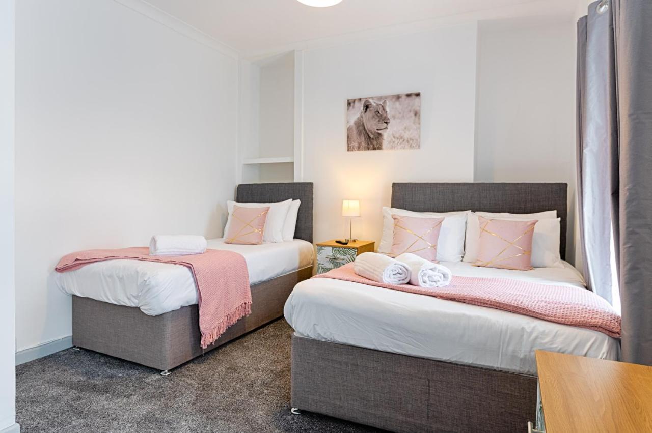 City Centre, Parking, Smart Tv'S In All Rooms Swansea Kültér fotó