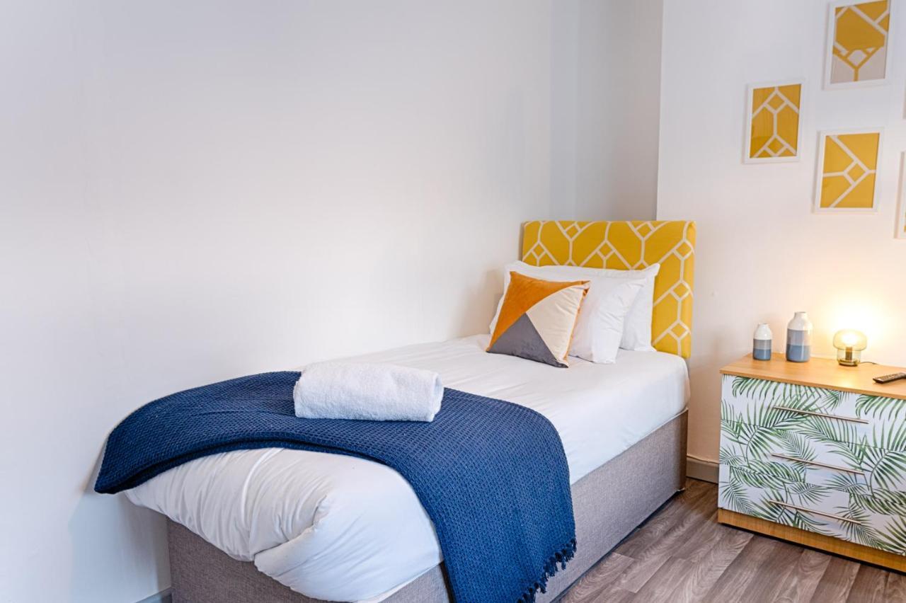 City Centre, Parking, Smart Tv'S In All Rooms Swansea Kültér fotó